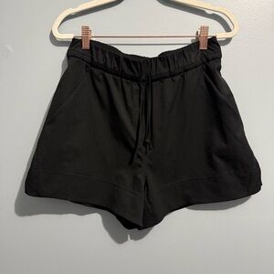 Lululemon Cinchable Waist High-Rise Woven Short 3.5"
Black small